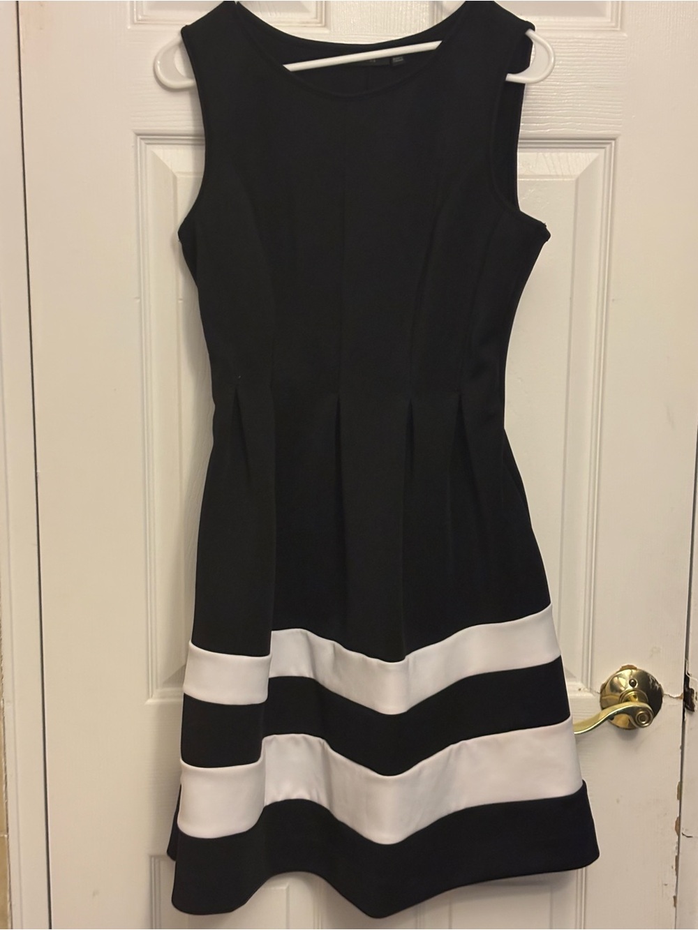 Apt. 9 Black and White Sleeveless Pleated Midi Dress with Striped Hem